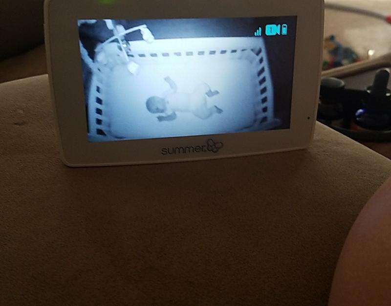 The 5-inch screen display is great though the night vision mode may not be the best. If you are not expecting HD quality then the Summer Wide View 2.0 monitor works great.   - Summer Infant Wide View Review | Baby Journey 