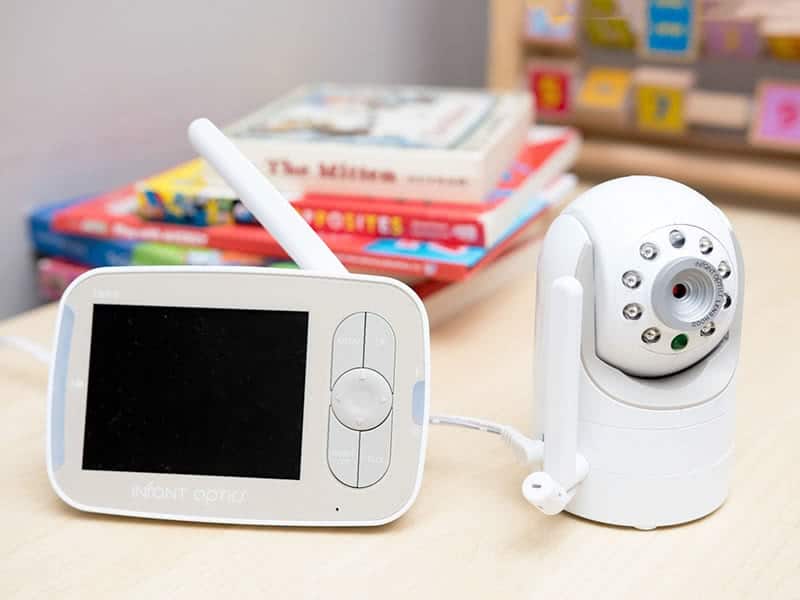 The VOX monitors usually come with the camera unit and parenting screen. - Best VOX Baby Monitor Review | Baby Journey