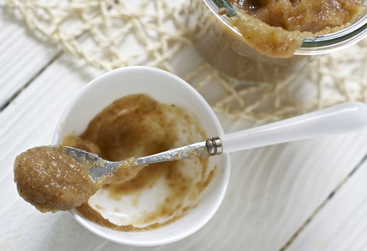 Roasted pear and dates puree - Stage 3 baby food recipes - Baby Journey Blog