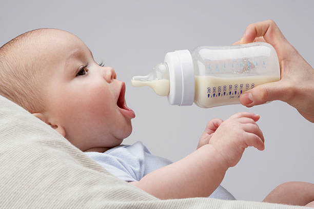You Can Find Out How Much the Infant Is Eating - Why Are Many Moms Formula Feeding Their Babies - Baby Journey blog