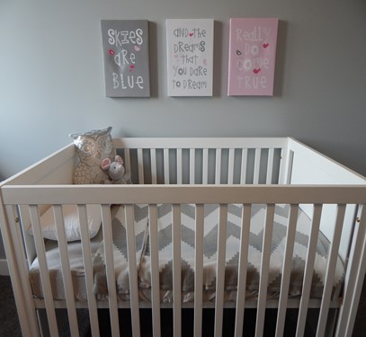 Standard crib | Baby Journey