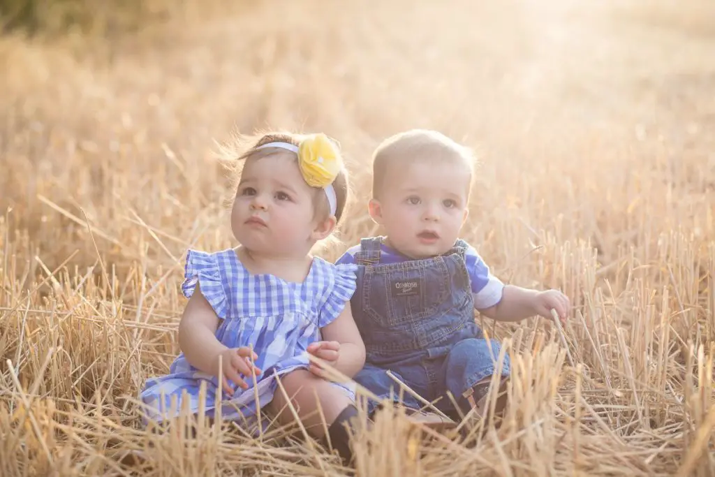 Unisex Names Meaning Gold - 150 Brilliant Names That Mean Gold and Silver - Baby Journey blog