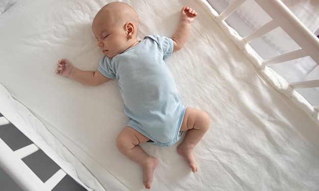 Baby Sleeping in Crib | Should Babies Sleep in The Dark | Baby Journey