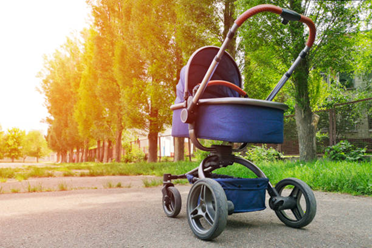 Four-Wheel Baby Stroller | When Can Baby Sit in Stroller | Baby Journey