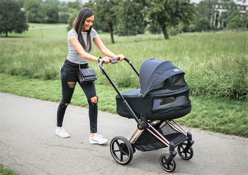 Mom Pushing Baby on Uneven Terrain Using Cybex E Priam | Cybex E Priam Stroller Review | Baby Journey