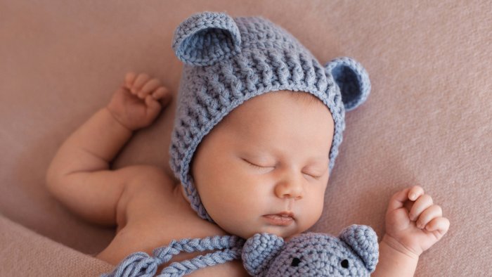 Niamh - Baby Names that Mean Chosen One and Similar  - Baby Journey blog