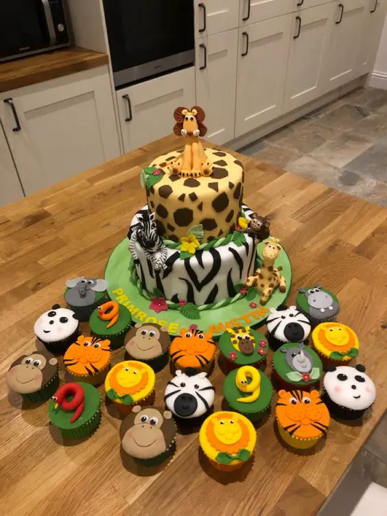 Jungle Party Cake and Cupcakes - Jungle Theme Baby Shower - Baby Journey 