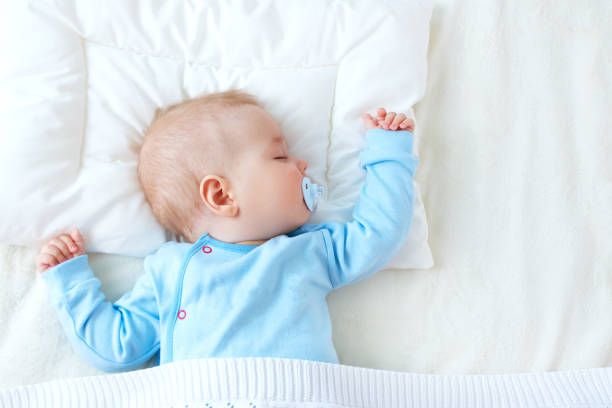 Baby Sleeping with Pacifier - How Do I Stop My Baby From Crying When Her Pacifier Falls Out - Baby Journey 