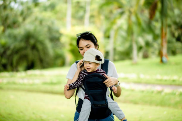 Toddlers - How Long Can You Carry A Baby In A Carrier - Baby Journey