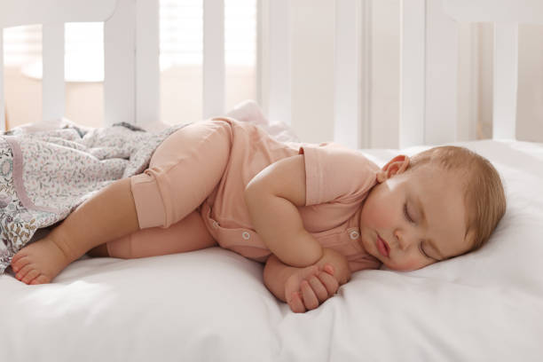 Baby Sleeping - Why Do Toddlers Sleep on Their Knees - Baby Journey  