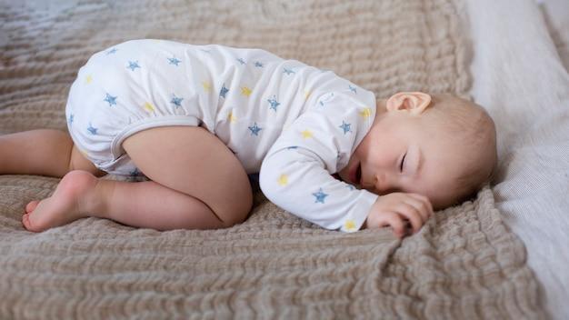 Toddlers Sleep on Their Knees - Why Do Toddlers Sleep on Their Knees - Baby Journey  