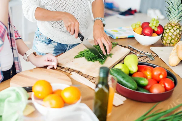 Take a prenatal cooking class - fun things pregnant woman can do - babyjourney.net parenting blogs